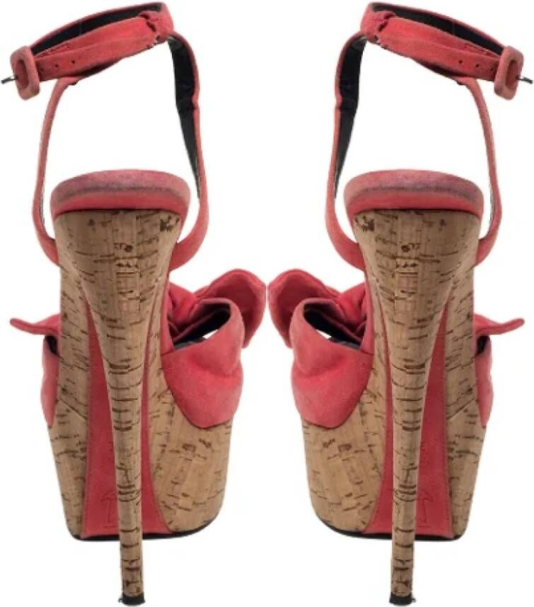 Giuseppe Zanotti Pre-owned Suede sandals Pink Dames