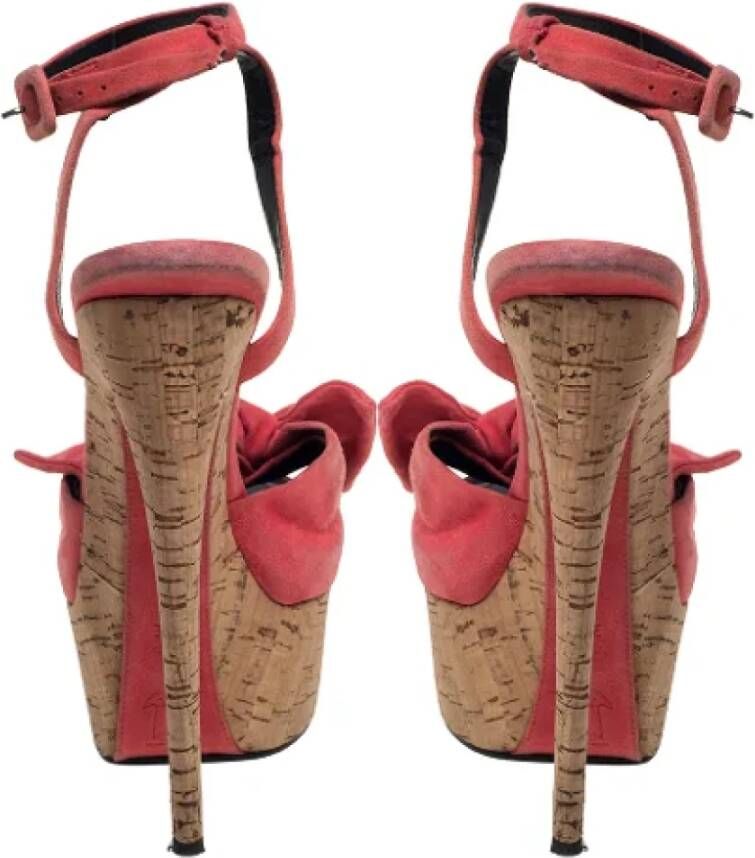 Giuseppe Zanotti Pre-owned Suede sandals Pink Dames