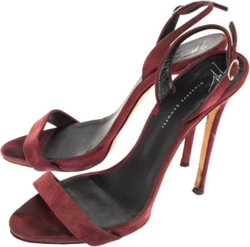 Giuseppe Zanotti Pre-owned Suede sandals Red Dames