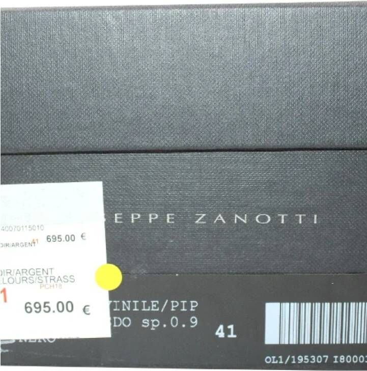 Giuseppe Zanotti Pre-owned Velvet sandals Black Dames