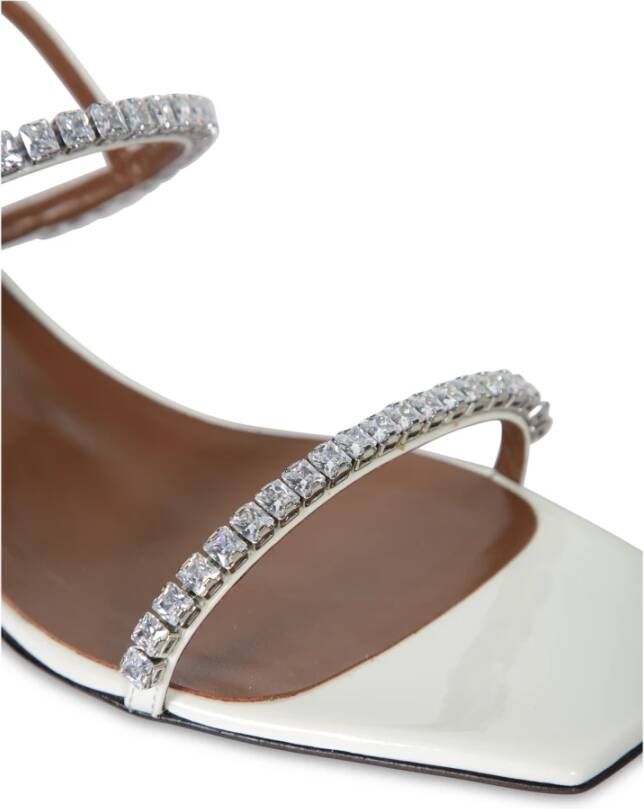 Giuseppe Zanotti Witte sandalen voor dames Elegante stijl