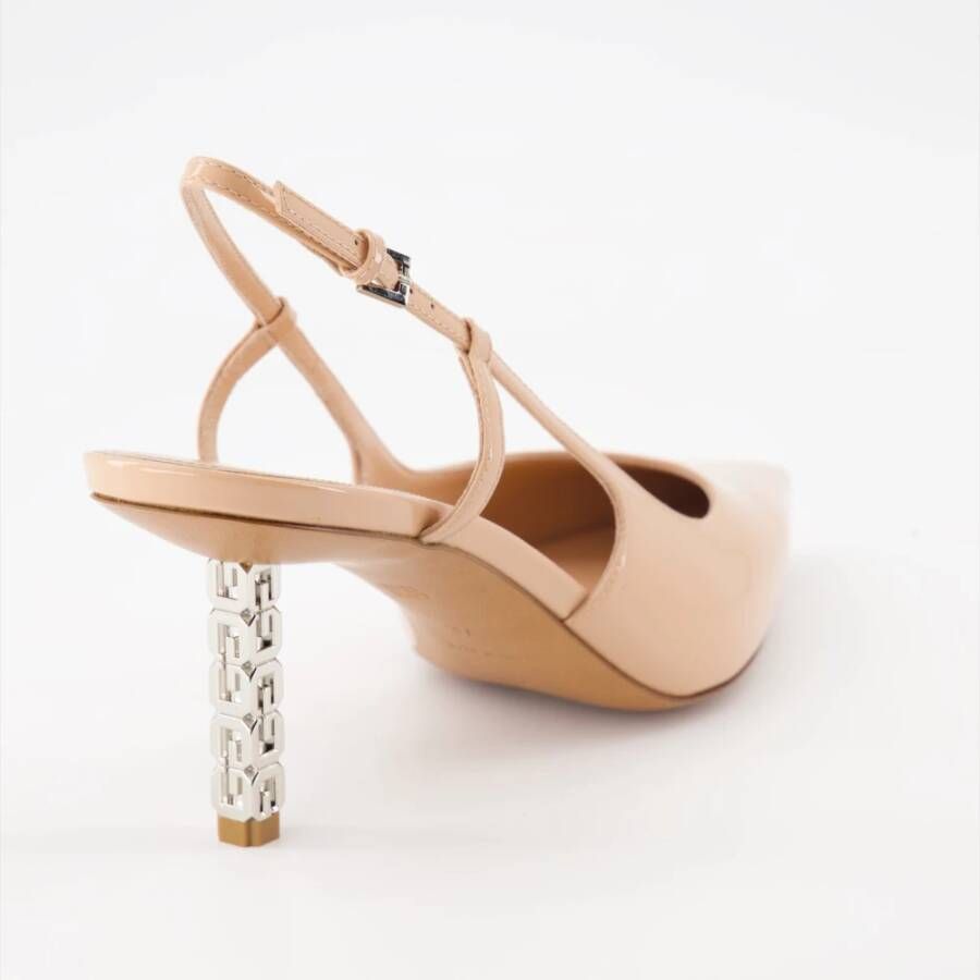 Givenchy G-Cube Pumps met Puntige Neus Beige Dames