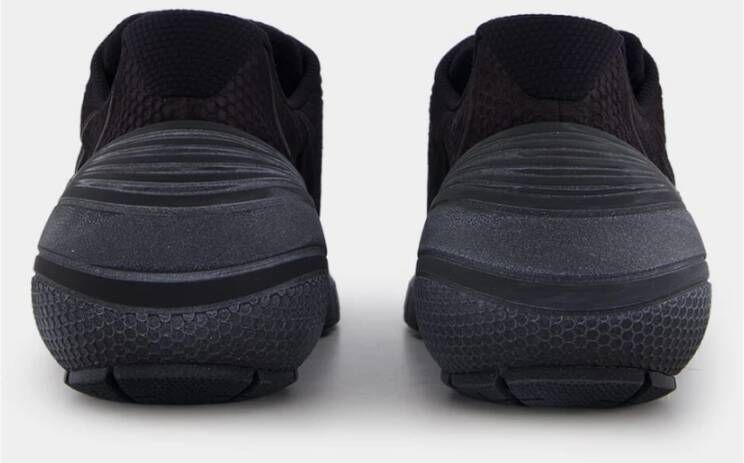 Givenchy MX Runner Suède Sneakers met Uniek Gebruikt Effect