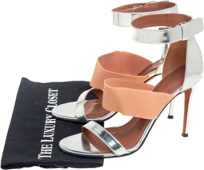 Givenchy Pre-owned Fabric sandals Gray Dames
