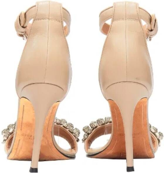 Givenchy Pre-owned Leather sandals Beige Dames