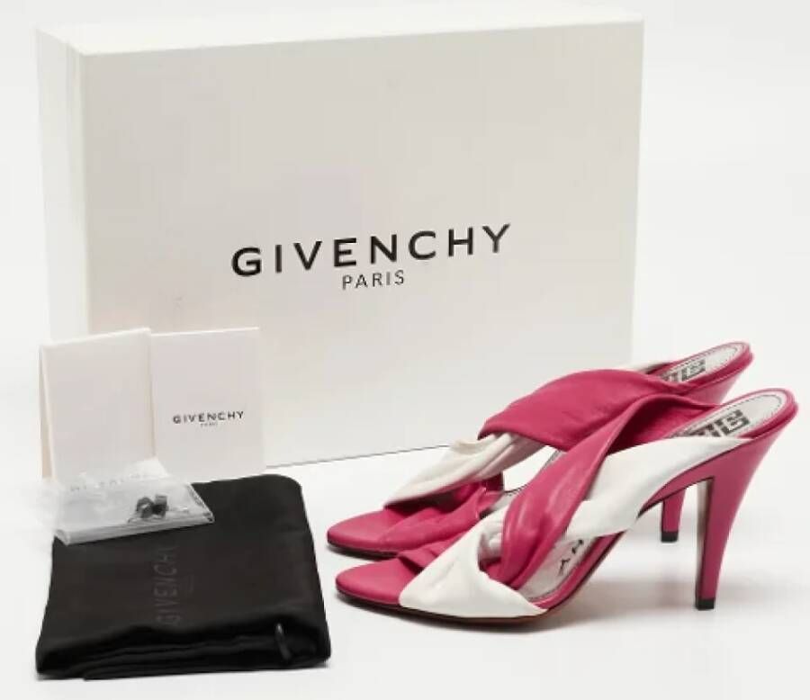 Givenchy Pre-owned Leather sandals Pink Dames