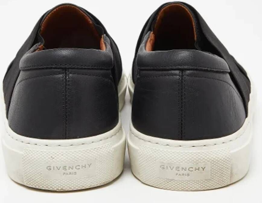 Givenchy Pre-owned Leather sneakers Black Heren