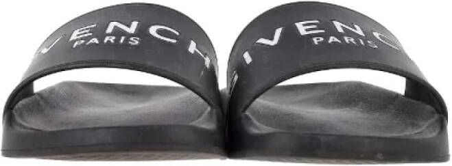 Givenchy Pre-owned Rubber sandals Black Dames