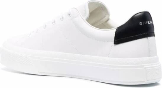 Givenchy Witte Leren Stadssneakers Wit Heren