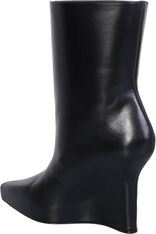 Givenchy Zwarte Enkellaarsjes met G-Lock Detail