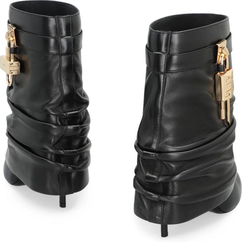 Givenchy Zwarte leren stiletto laarzen met haaienvergrendeling
