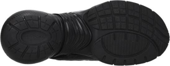 Givenchy Zwarte Stoffen Logo Sneakers met Middelhoge Hakken