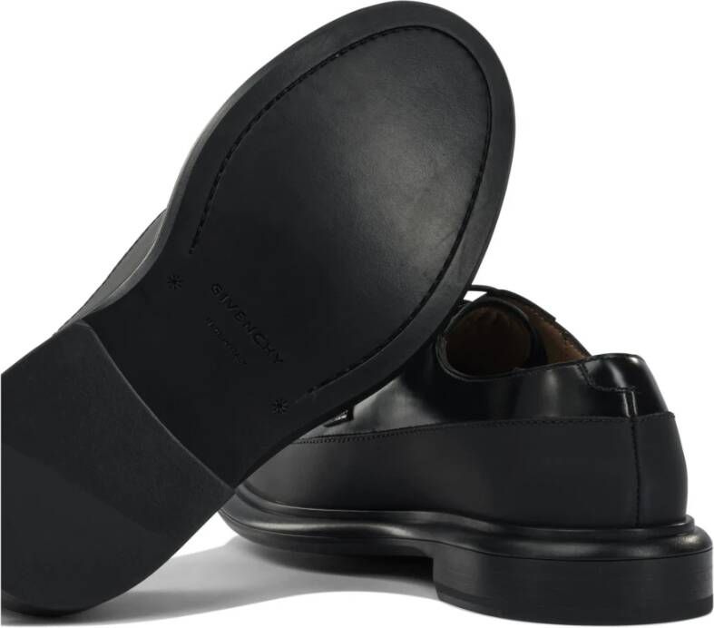 Givenchy Zwarte Veterschoenen van Leer