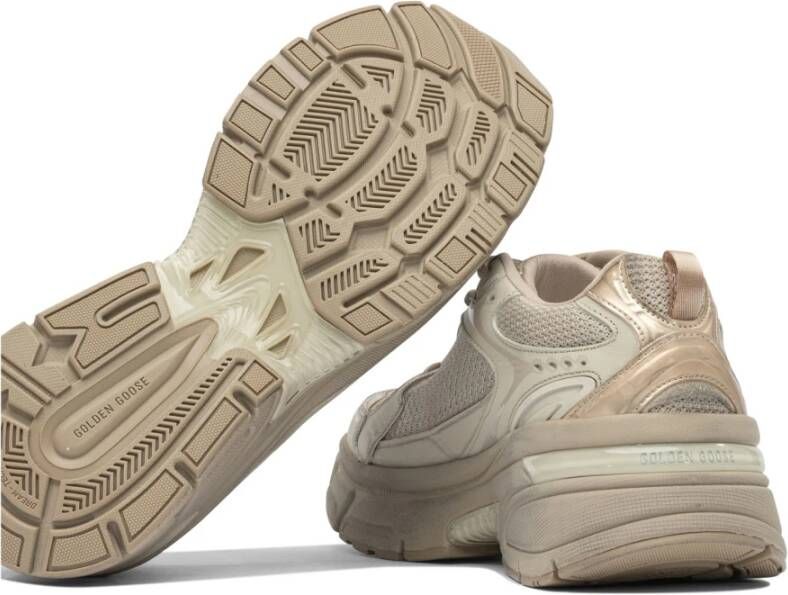 Golden Goose Grijze Sneakers met Chunky Sole