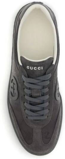 Gucci Retrostijl Sneakers met Premium Materialen