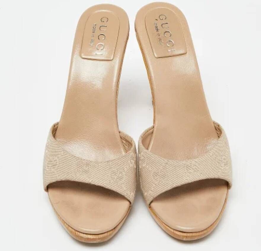 Gucci Vintage Pre-owned Canvas sandals Beige Dames