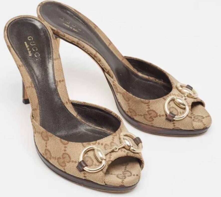 Gucci Vintage Pre-owned Canvas sandals Beige Dames