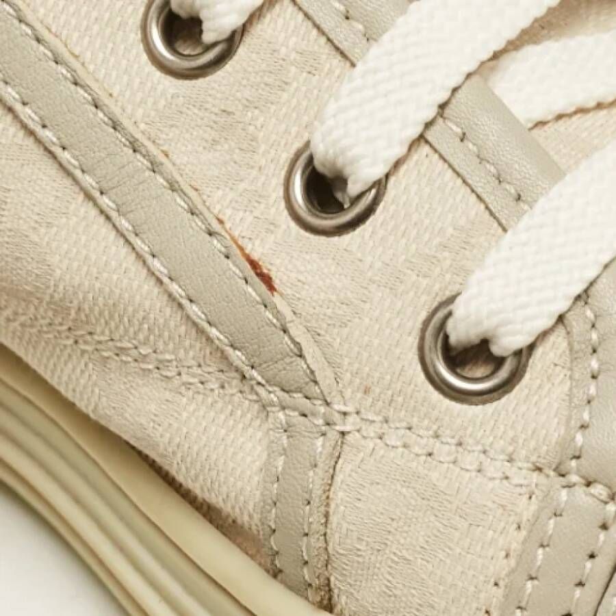 Gucci Vintage Pre-owned Canvas sneakers Gray Dames