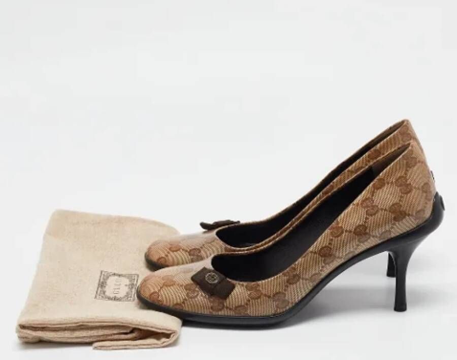 Gucci Vintage Pre-owned Coated canvas heels Beige Dames