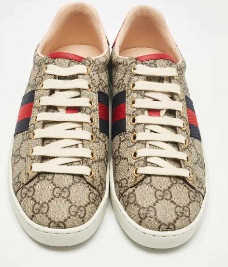 Gucci Vintage Pre-owned Coated canvas sneakers Beige Dames