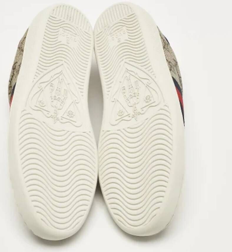 Gucci Vintage Pre-owned Coated canvas sneakers Beige Dames