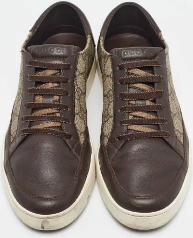 Gucci Vintage Pre-owned Coated canvas sneakers Beige Heren