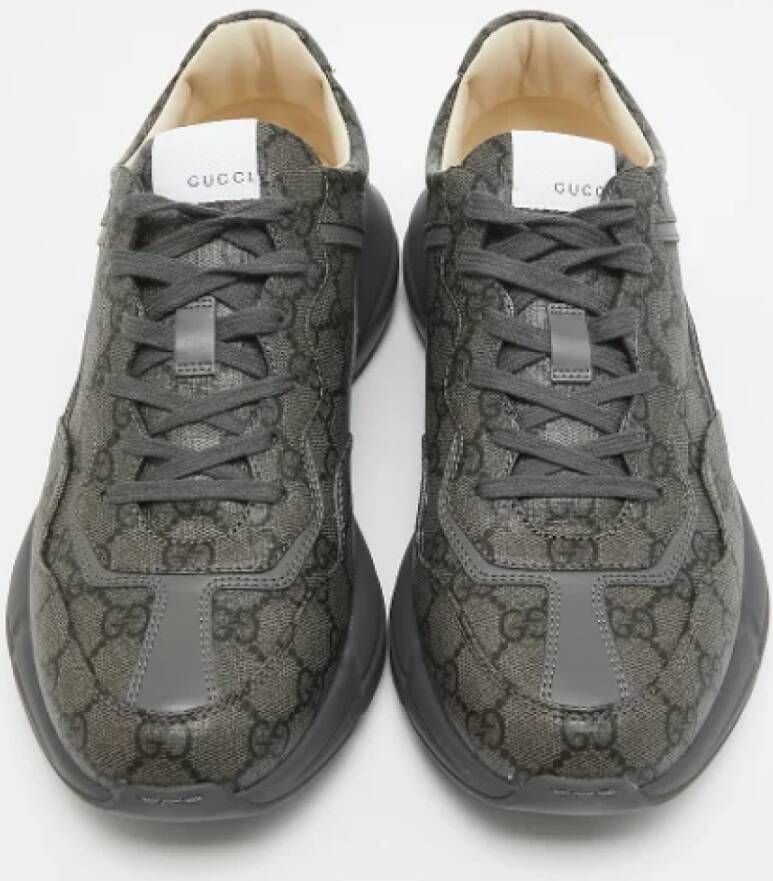 Gucci Vintage Pre-owned Coated canvas sneakers Gray Heren