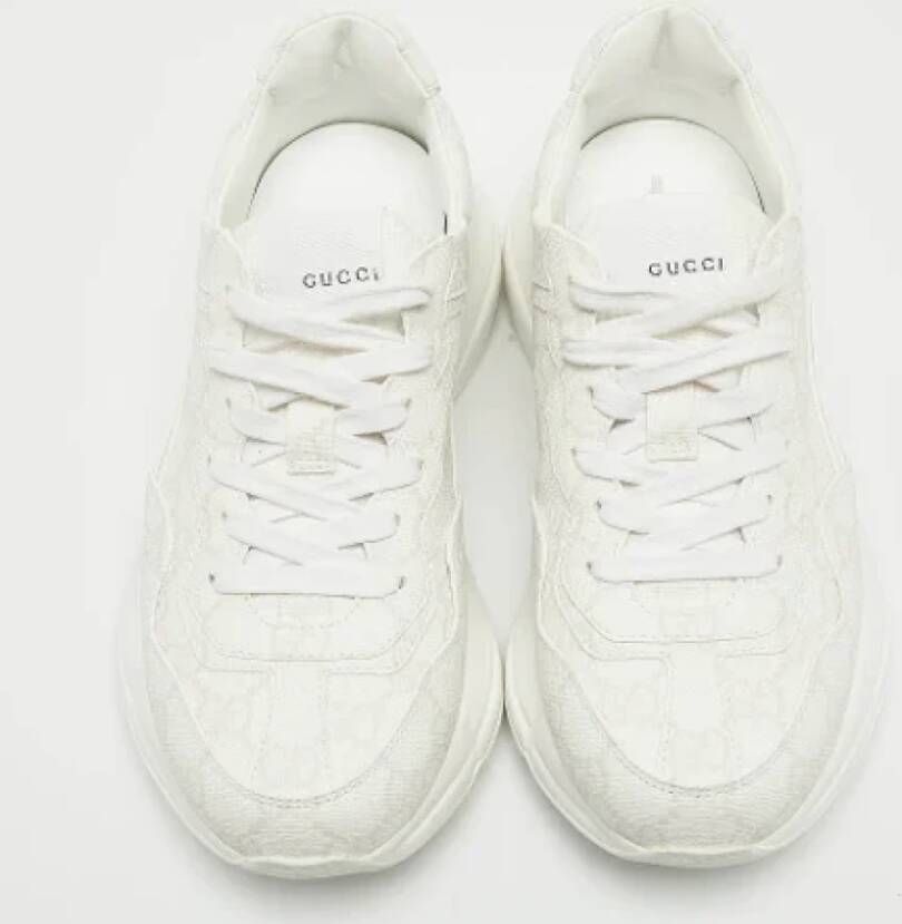 Gucci Vintage Pre-owned Coated canvas sneakers White Dames