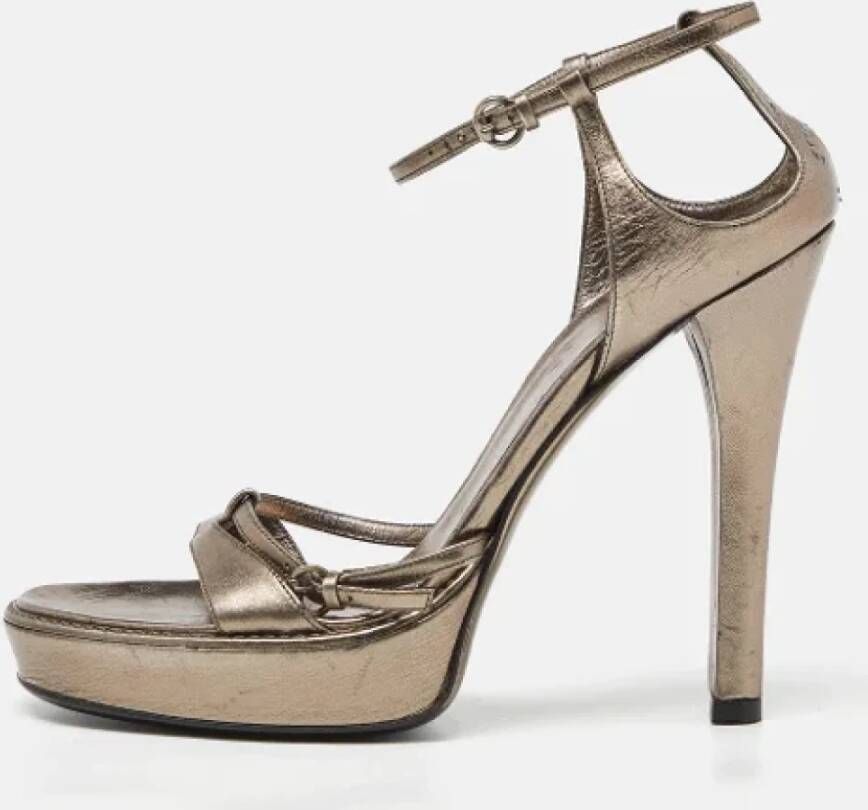 Gucci Vintage Pre-owned Fabric sandals Gray Dames