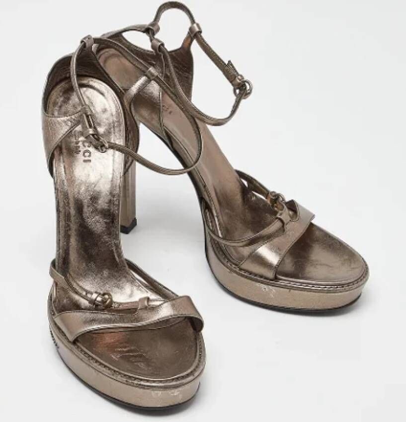 Gucci Vintage Pre-owned Fabric sandals Gray Dames