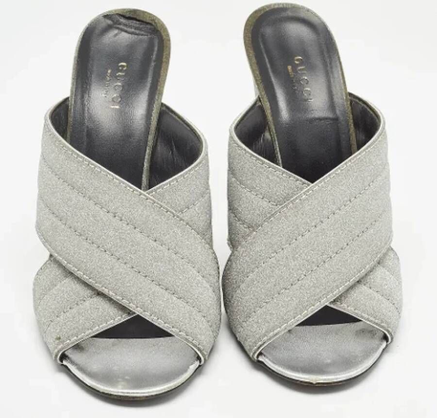 Gucci Vintage Pre-owned Fabric sandals Gray Dames