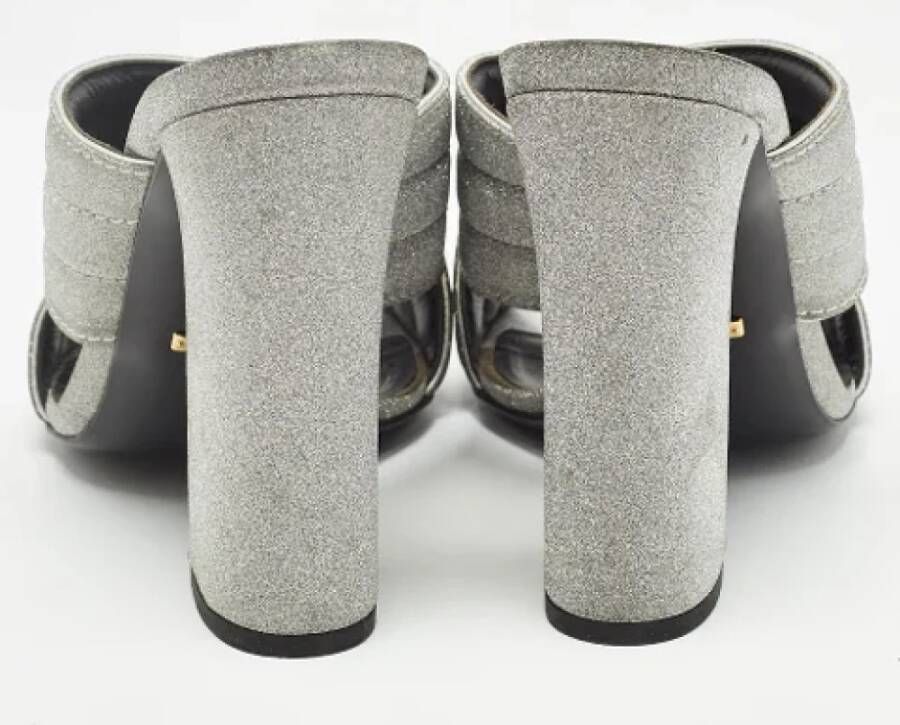 Gucci Vintage Pre-owned Fabric sandals Gray Dames