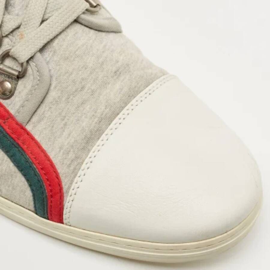 Gucci Vintage Pre-owned Fabric sneakers Gray Dames