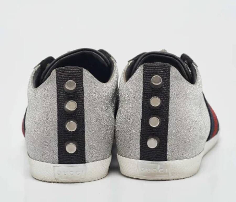 Gucci Vintage Pre-owned Fabric sneakers Gray Dames