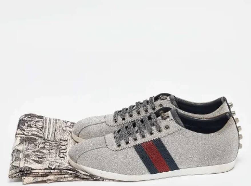 Gucci Vintage Pre-owned Fabric sneakers Gray Dames