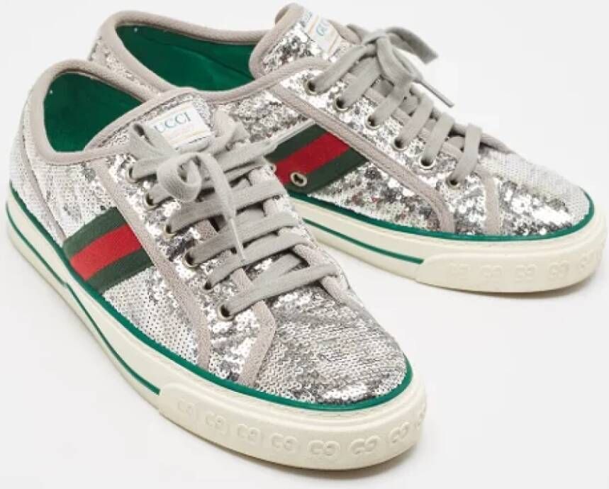 Gucci Vintage Pre-owned Fabric sneakers Gray Dames
