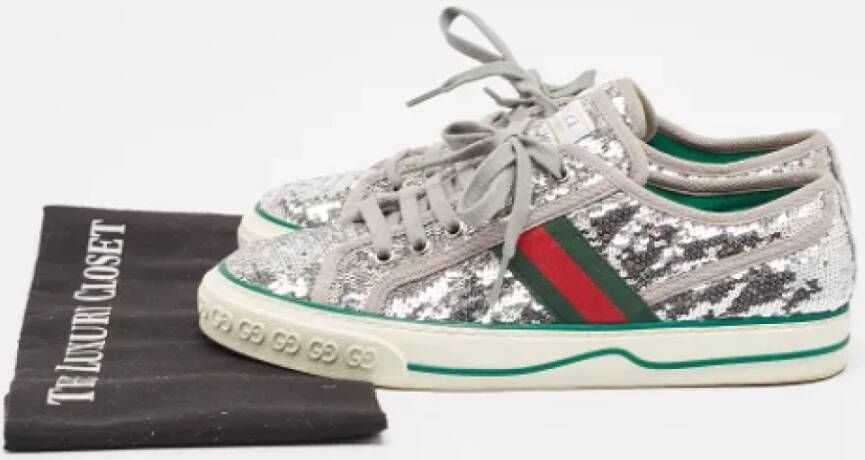 Gucci Vintage Pre-owned Fabric sneakers Gray Dames