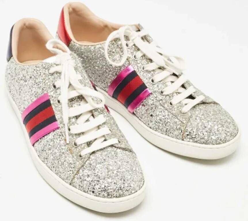 Gucci Vintage Pre-owned Fabric sneakers Gray Dames