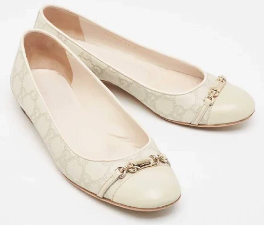 Gucci Vintage Pre-owned Leather flats Beige Dames