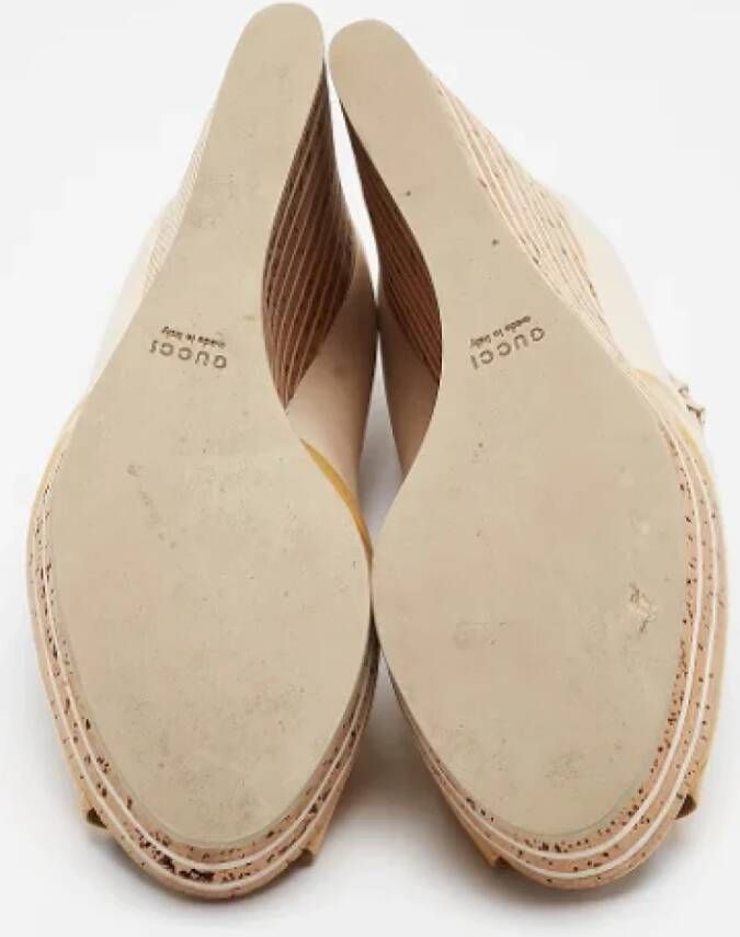 Gucci Vintage Pre-owned Leather heels Beige Dames