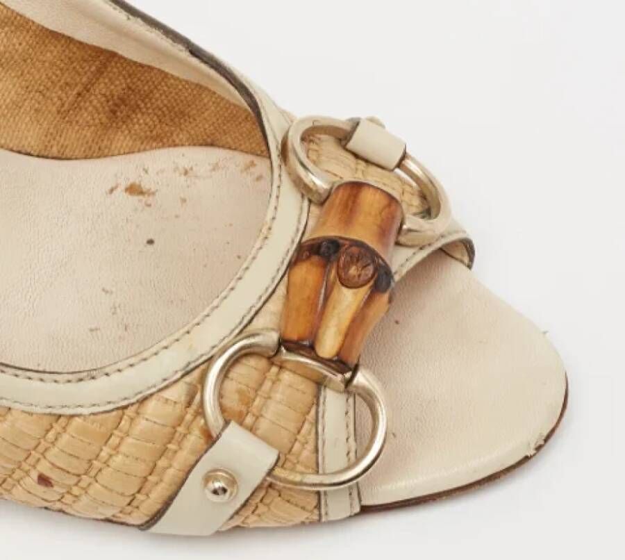 Gucci Vintage Pre-owned Leather sandals Beige Dames