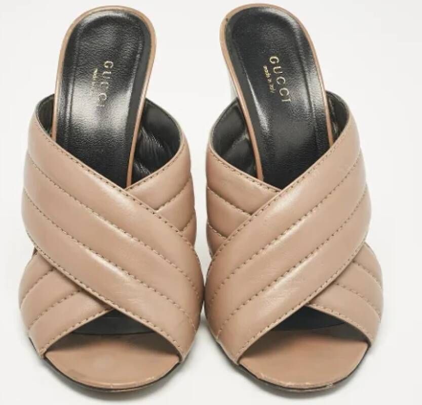 Gucci Vintage Pre-owned Leather sandals Beige Dames