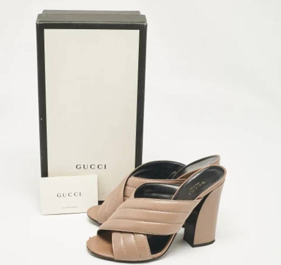 Gucci Vintage Pre-owned Leather sandals Beige Dames