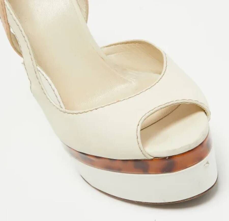 Gucci Vintage Pre-owned Leather sandals Beige Dames