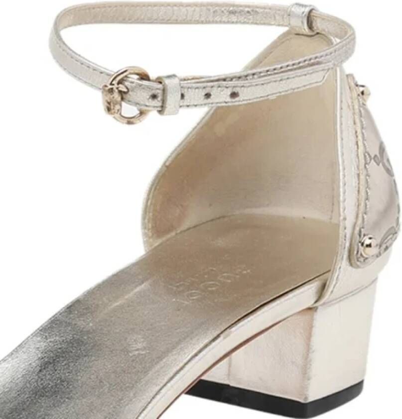 Gucci Vintage Pre-owned Leather sandals Gray Dames