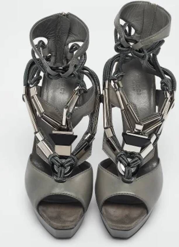 Gucci Vintage Pre-owned Leather sandals Gray Dames