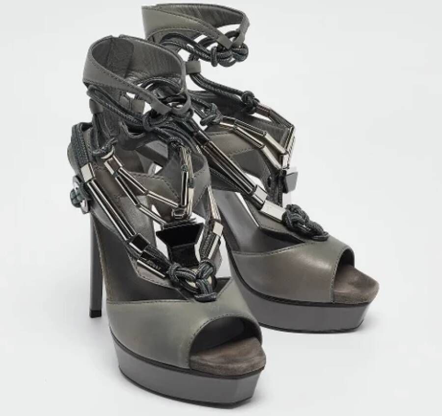 Gucci Vintage Pre-owned Leather sandals Gray Dames