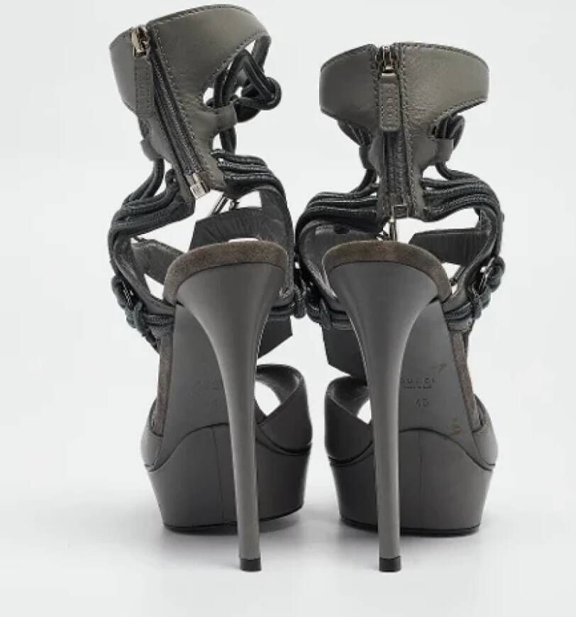 Gucci Vintage Pre-owned Leather sandals Gray Dames