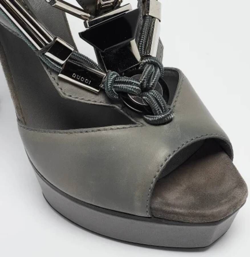 Gucci Vintage Pre-owned Leather sandals Gray Dames