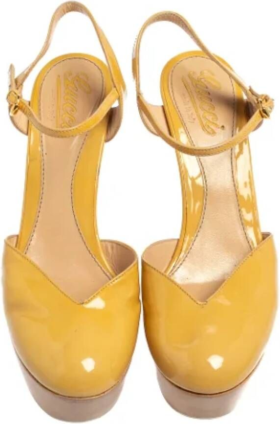 Gucci Vintage Pre-owned Leather sandals Yellow Dames